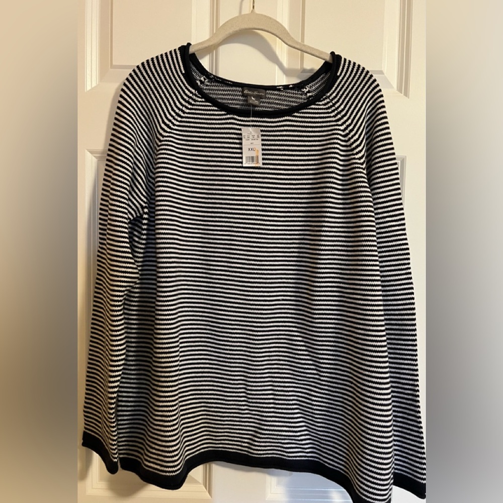 NWT Eddie Bauer crew neck striped sweater. Size 2XL